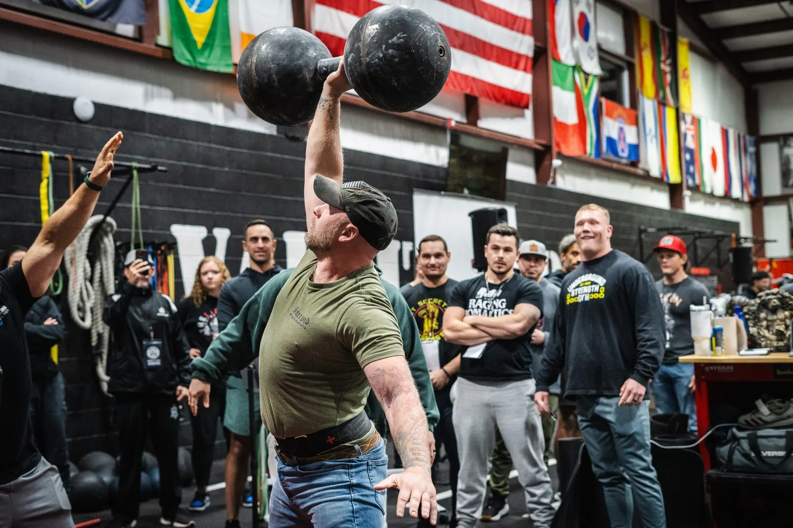 Lifters training at Underground Strength Con